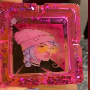 Custom ashtray limited edition